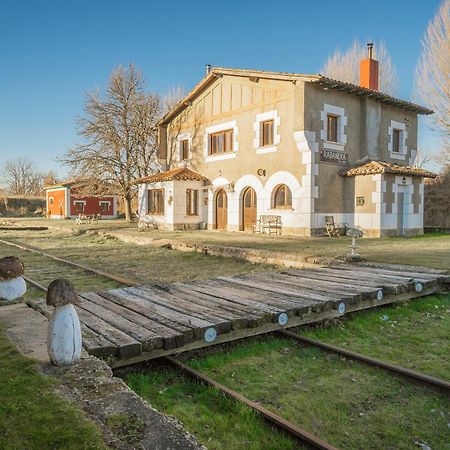 منزل الضيف Rabanera del Pinar  في La Estacion De Rabanera المظهر الخارجي الصورة