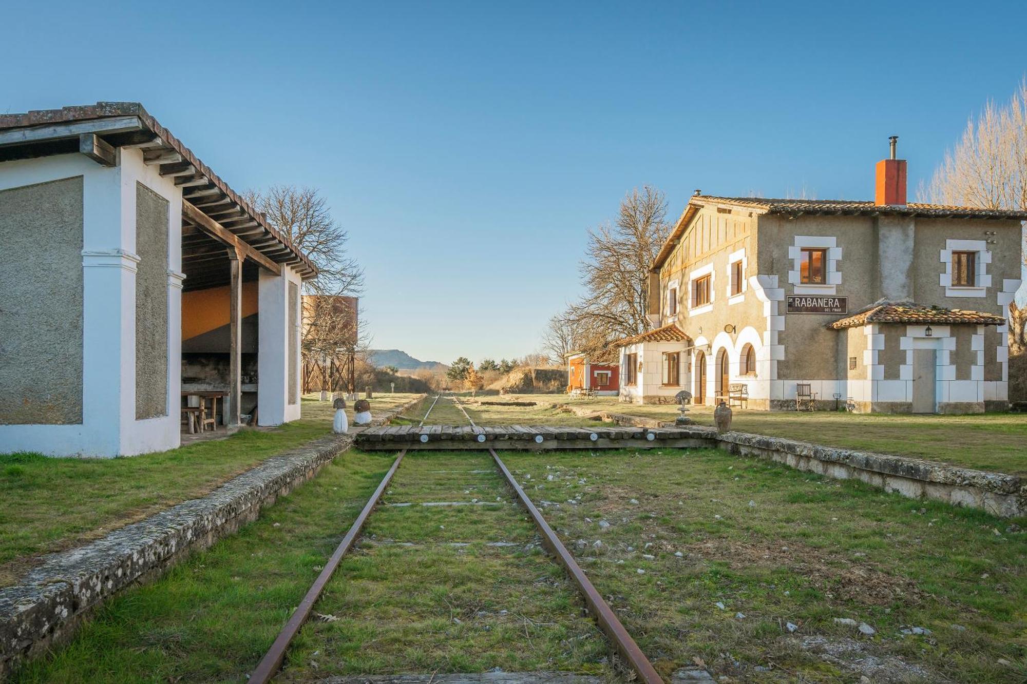 منزل الضيف Rabanera del Pinar  في La Estacion De Rabanera المظهر الخارجي الصورة